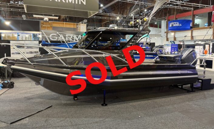 Profile Boats 735H Platinum Yamaha F250 Helm Master EX
