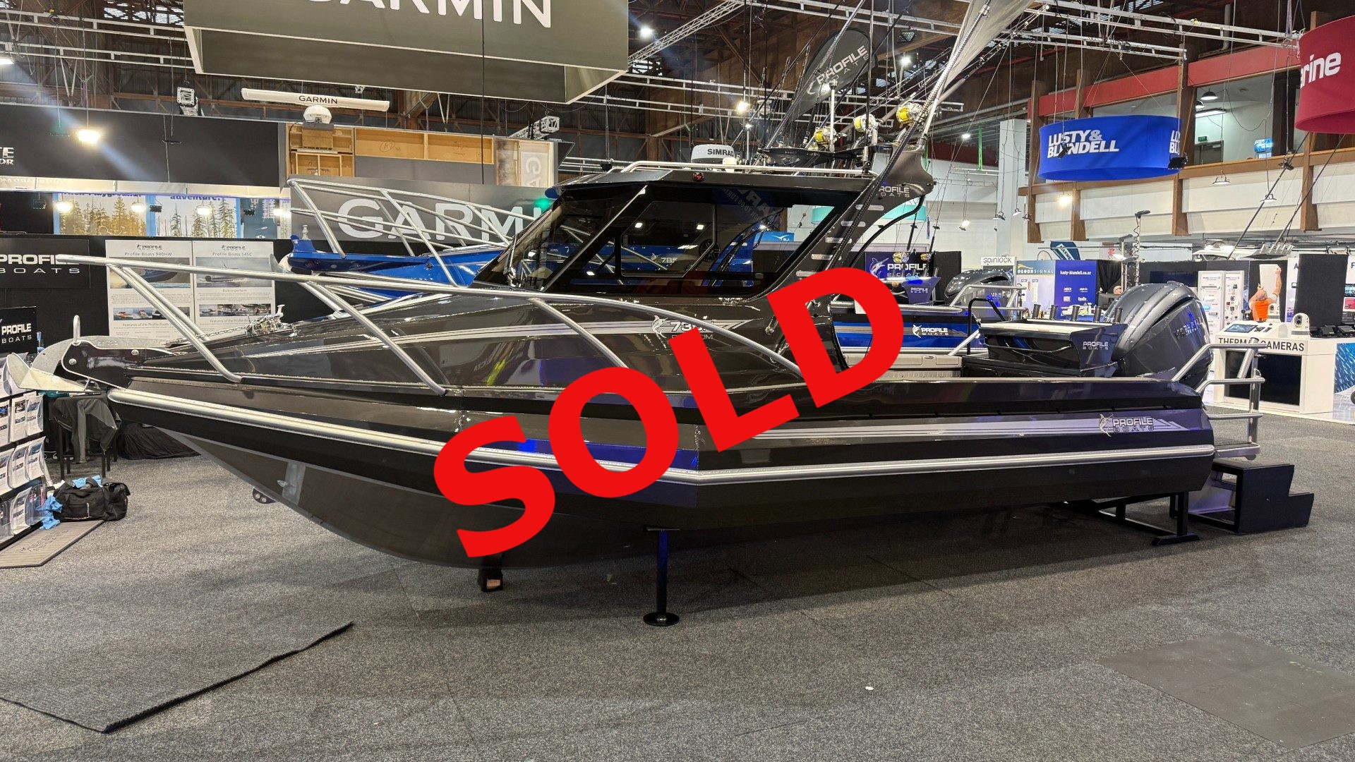 Profile Boats 735H Platinum Yamaha F250 Helm Master EX