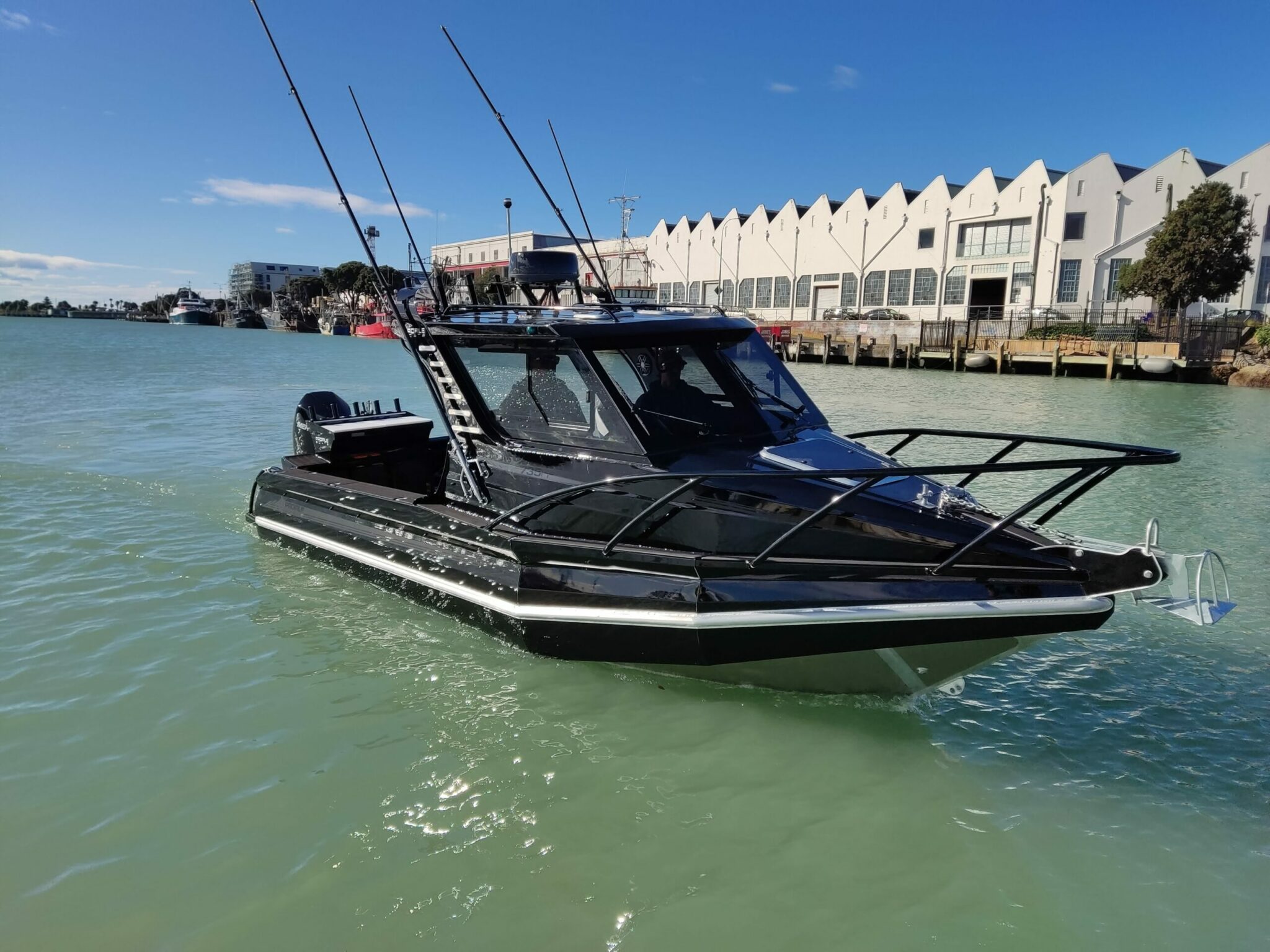 Profile Boats 735H Platinum “Black Edition” Mercury Verado V8 (2023)