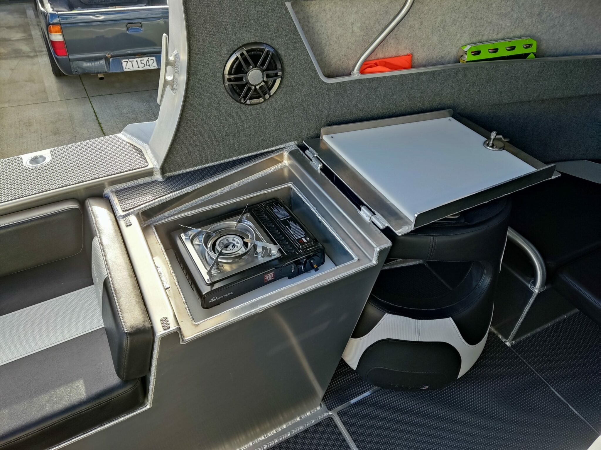 Profile Boats 635H Limited (2023) Yamaha F175XA