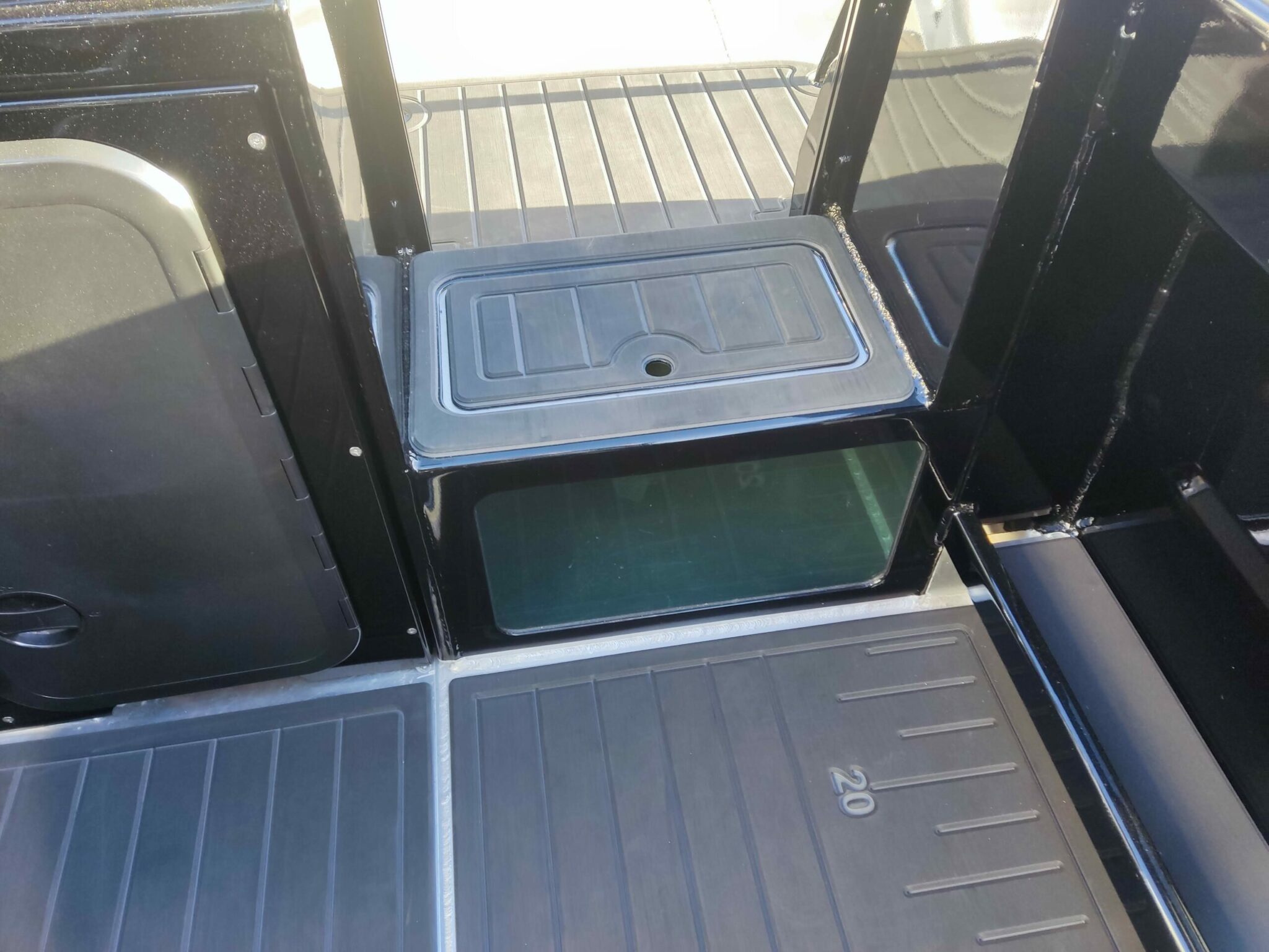 Profile Boats 735H Platinum “Black Edition” Mercury Verado V8 (2023)