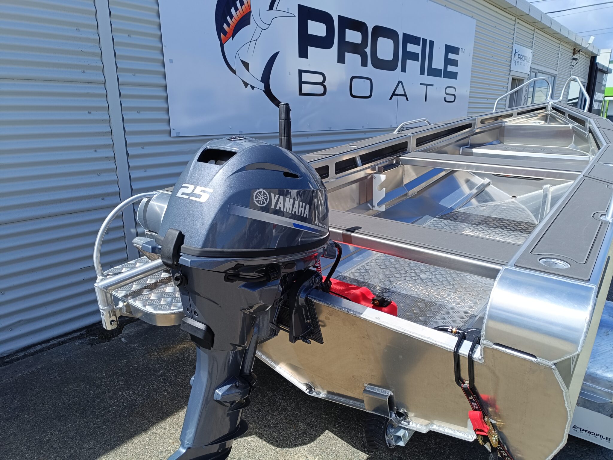 Profile Boats 1410D Dive Yamaha F25LMHC