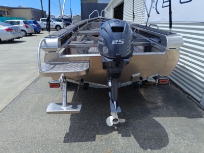 Profile Boats 1410D Dive