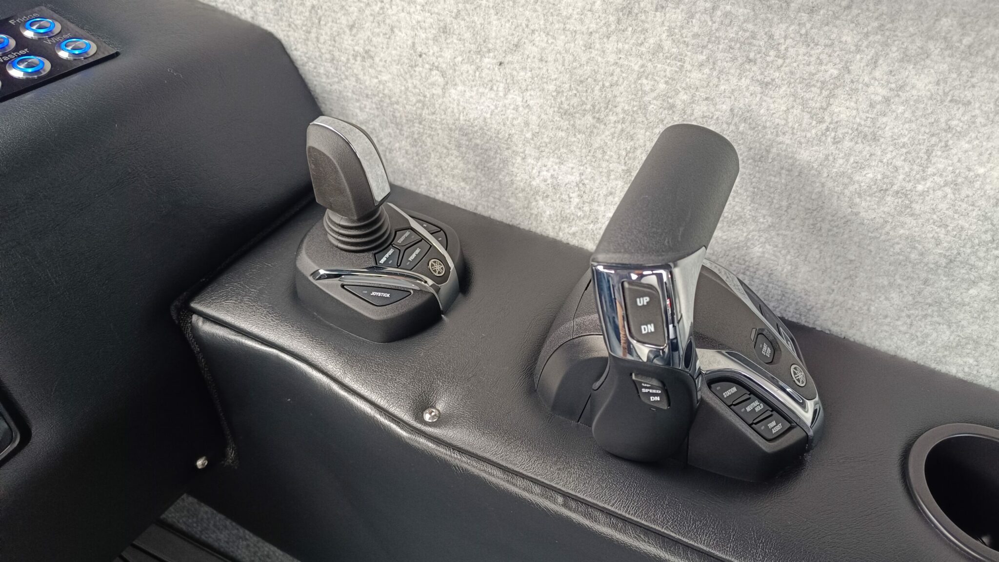 Profile Boats 835HW Yamaha F450 Helm Master EX