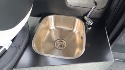 Profile Boats 835HW