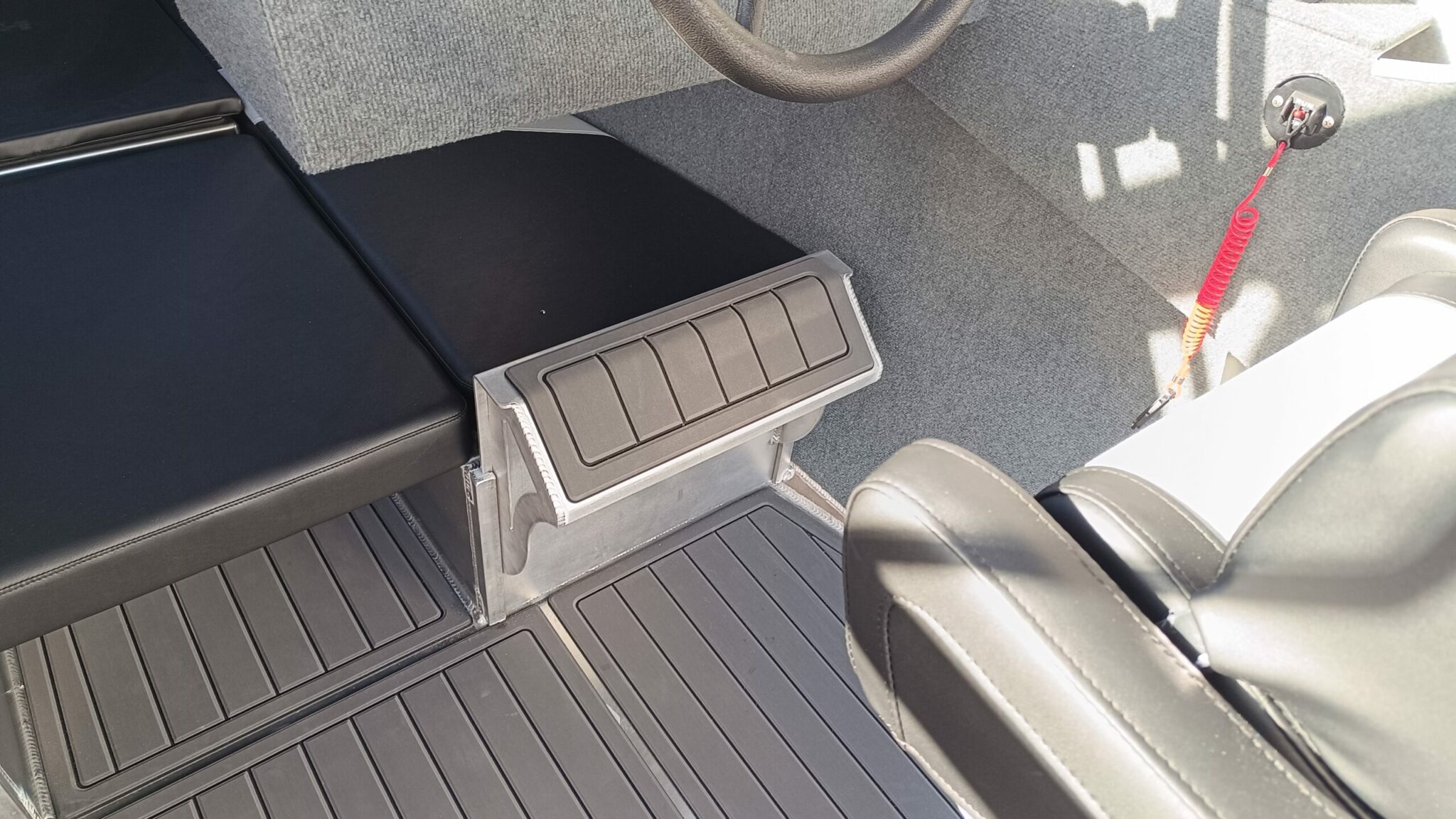 Profile Boats 635H Limited Mercury 225 V6