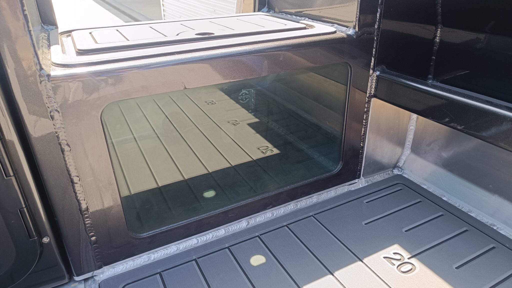 Profile Boats 635H Platinum Yamaha F200XSA