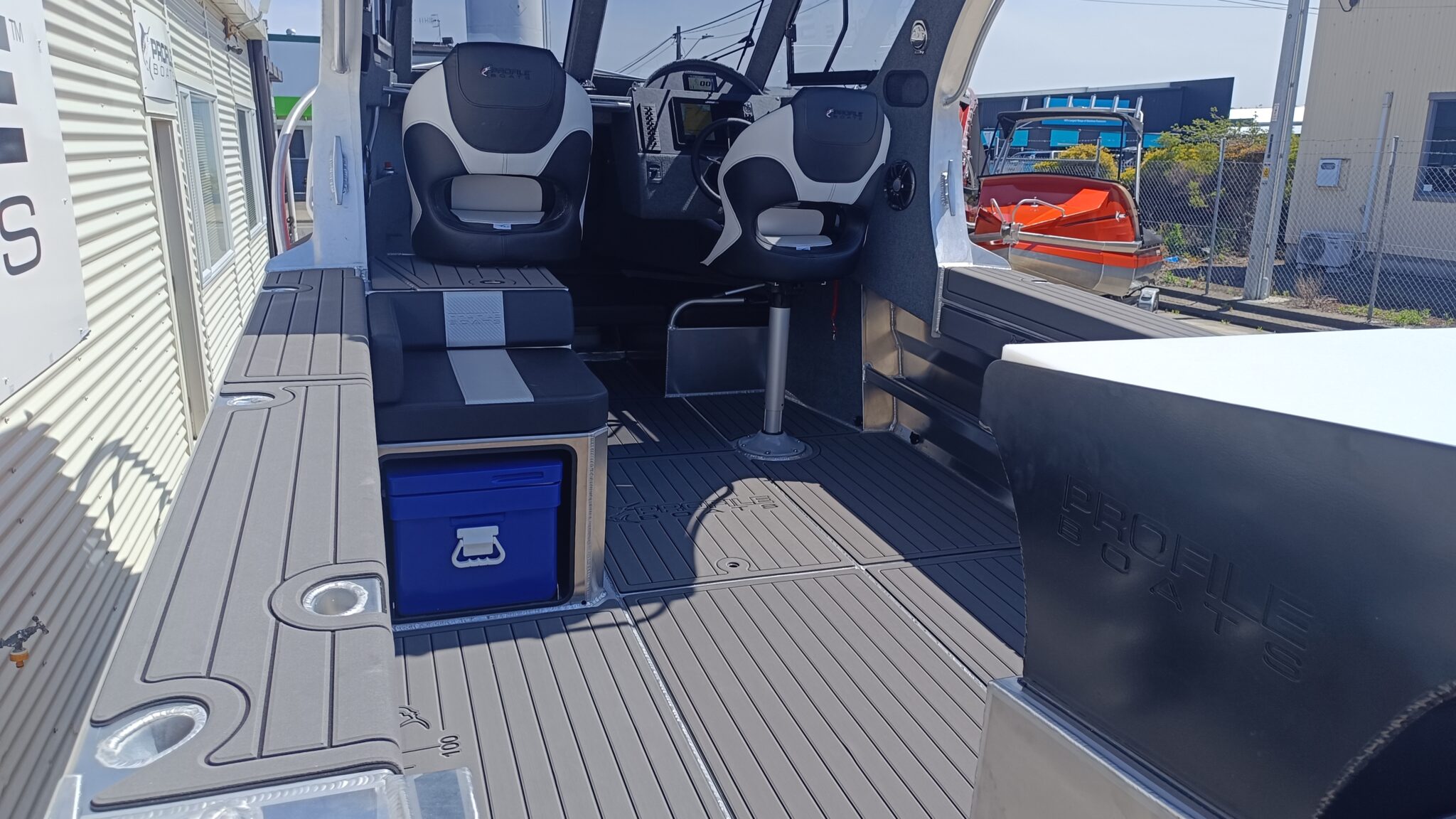 Profile Boats 635H Limited Yamaha F200XC
