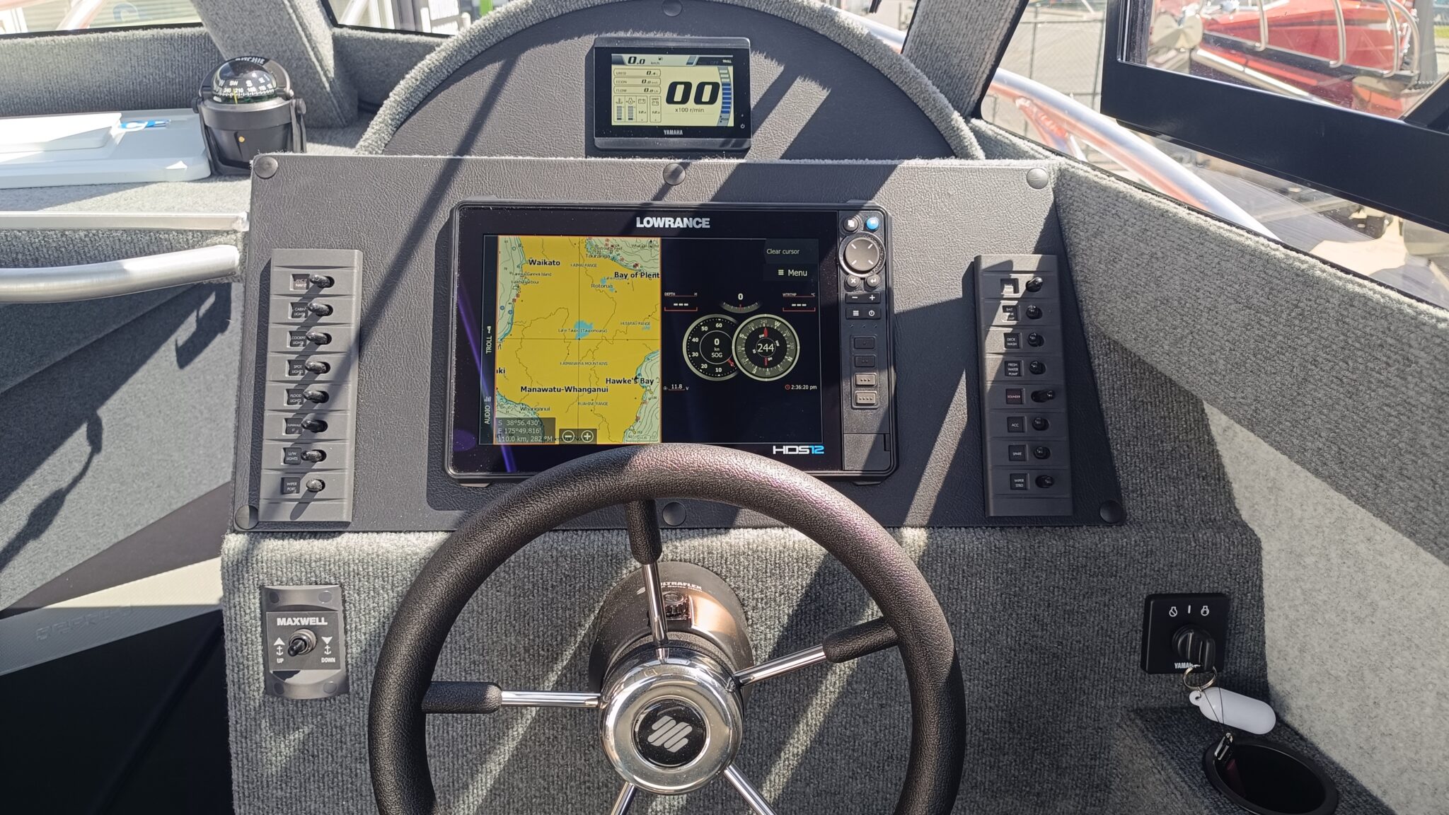 Profile Boats 635H Limited Yamaha F200XC