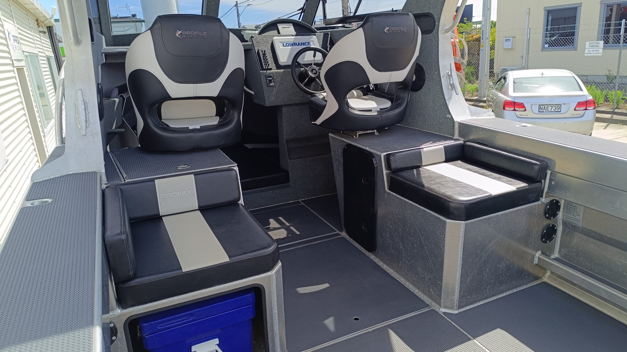 Profile Boats 735H Limited (2022) Mercury 250 V8