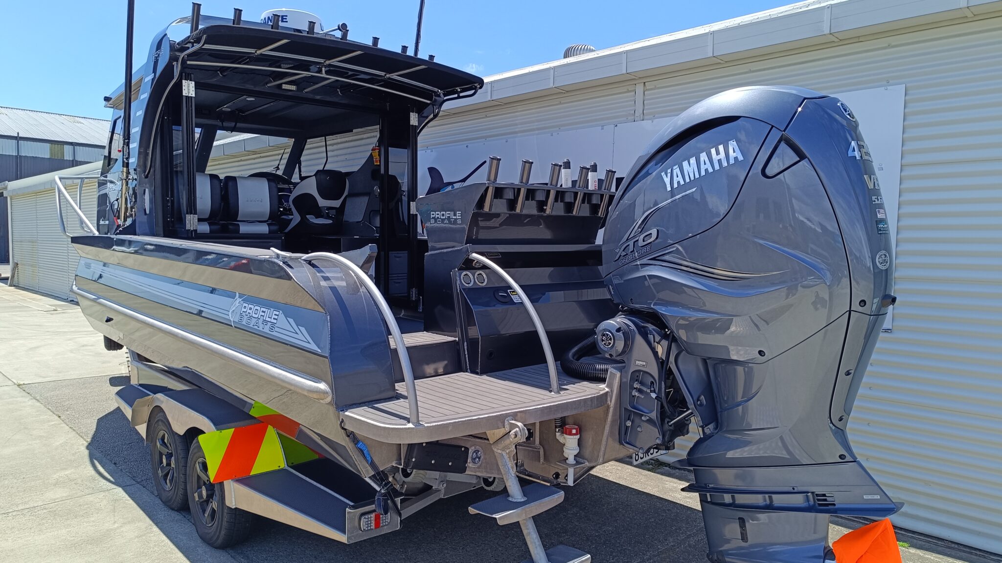 Profile Boats 800HW Platinum F425 (2021)