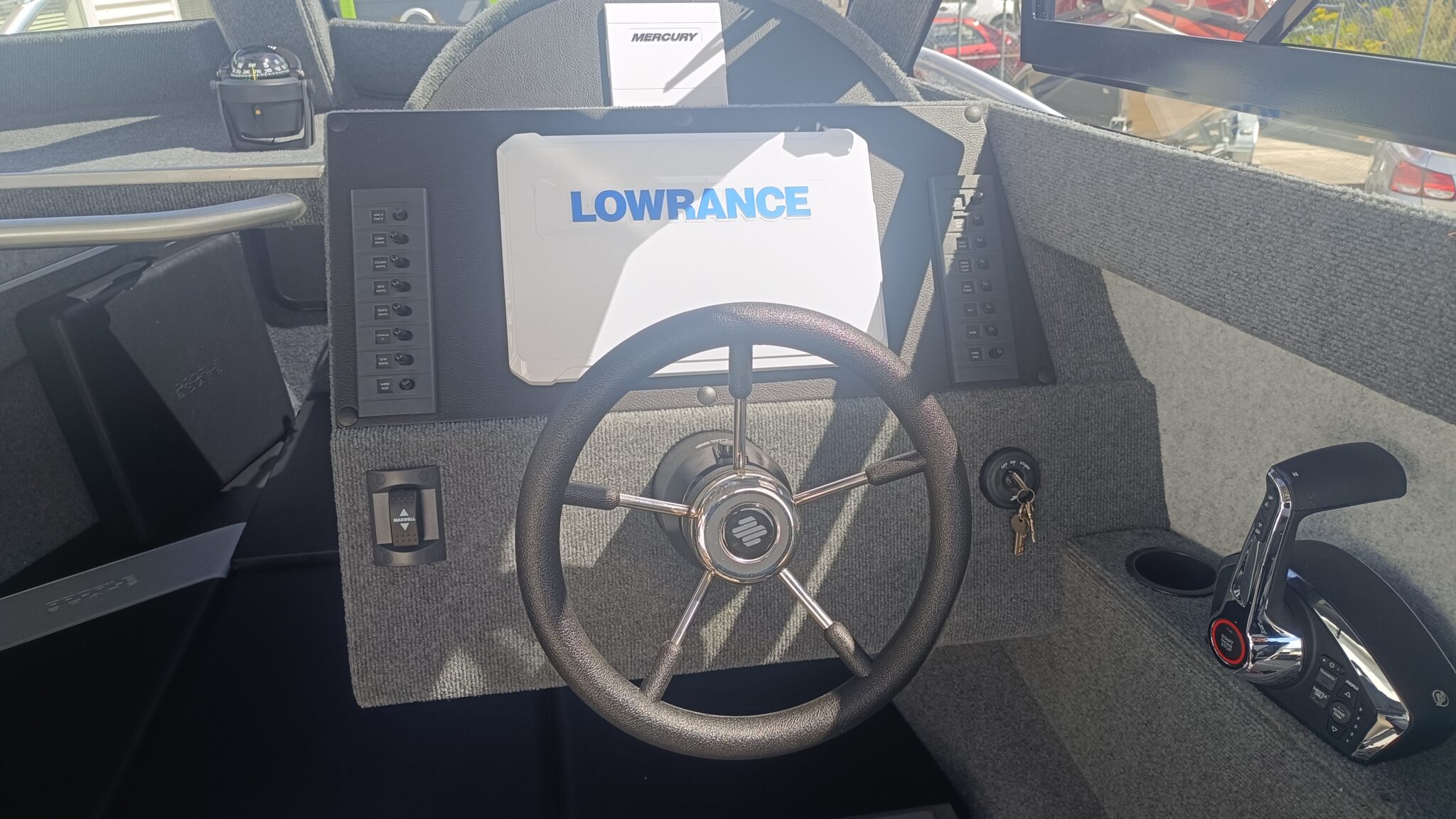 Profile Boats 635H Limited Mercury 225DTS
