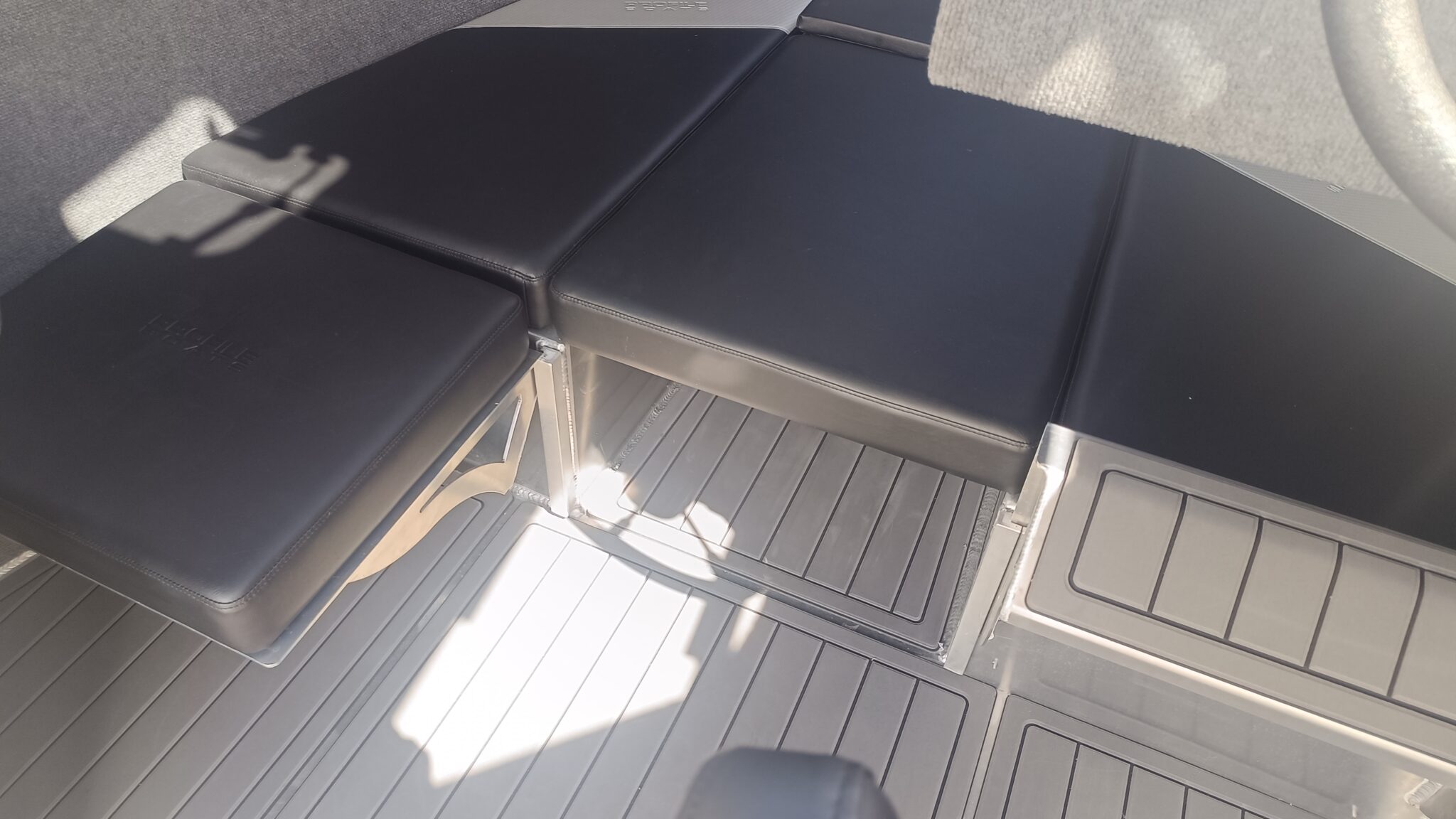 Profile Boats 635H Limited Mercury 225DTS