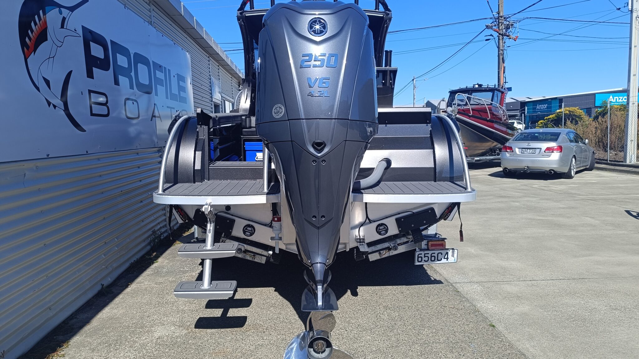 Profile Boats 735H Platinum Yamaha F250XSB