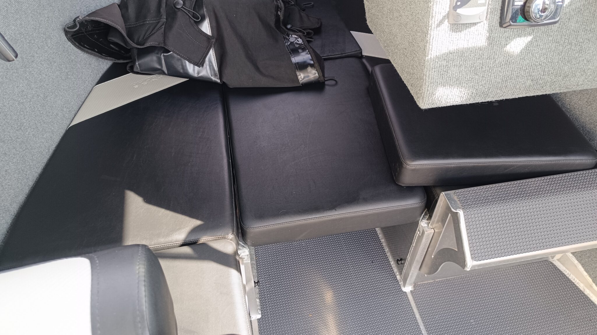 Profile Boats 585H Limited F150 (2023)