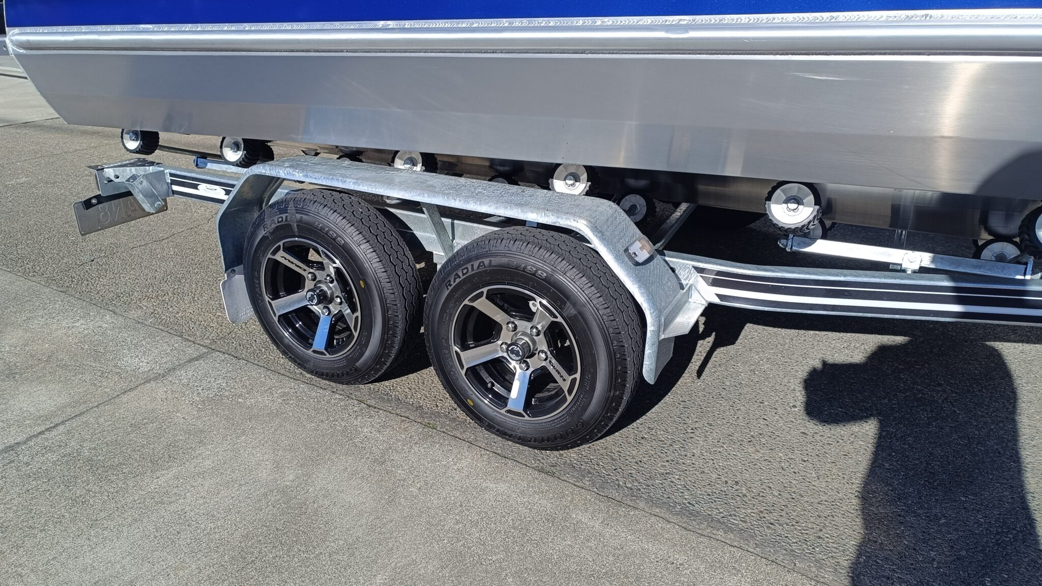 Profile Boats 585H Sport Mercury 135XL