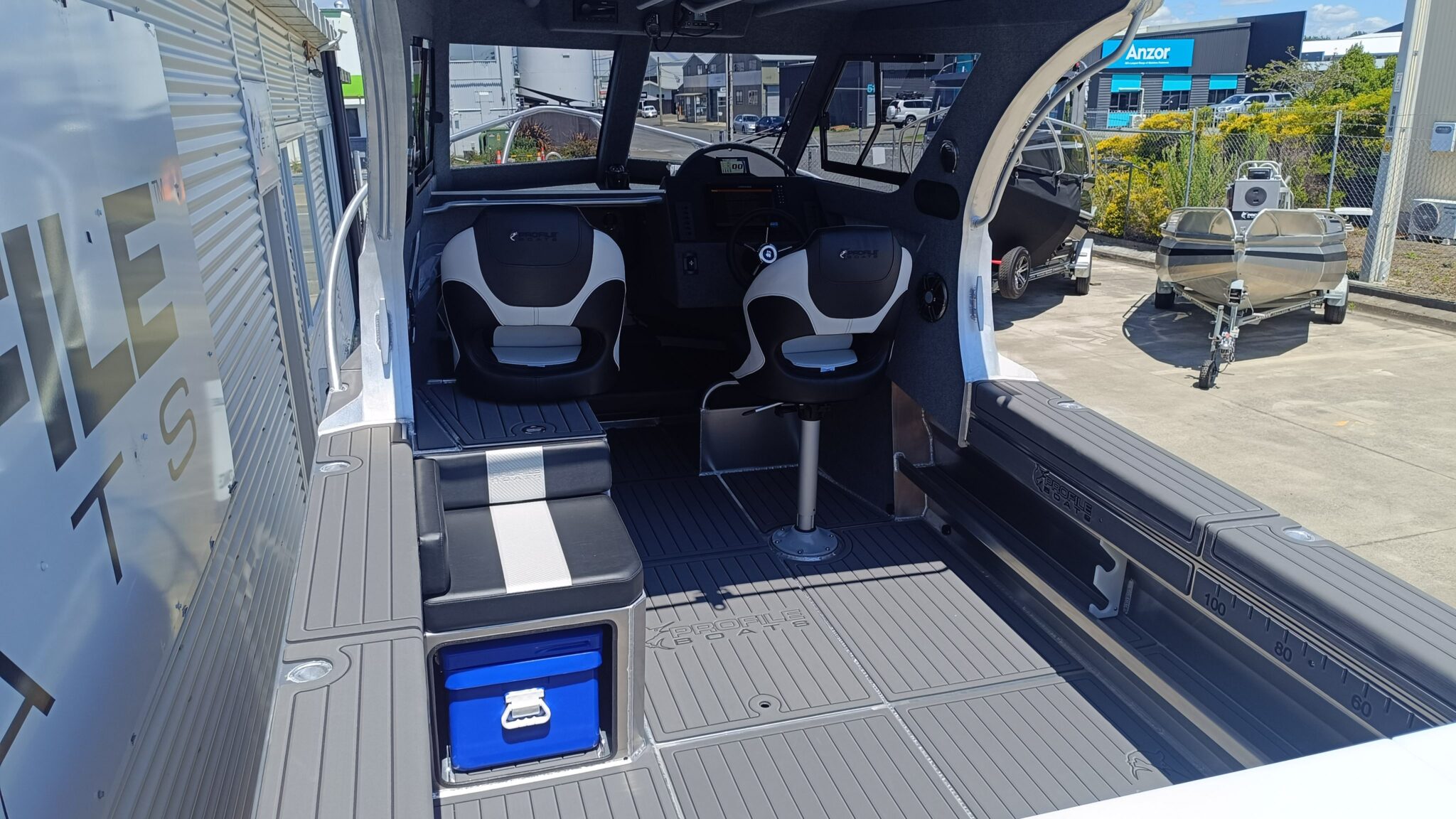 Profile Boats 635H Limited Yamaha F200XD