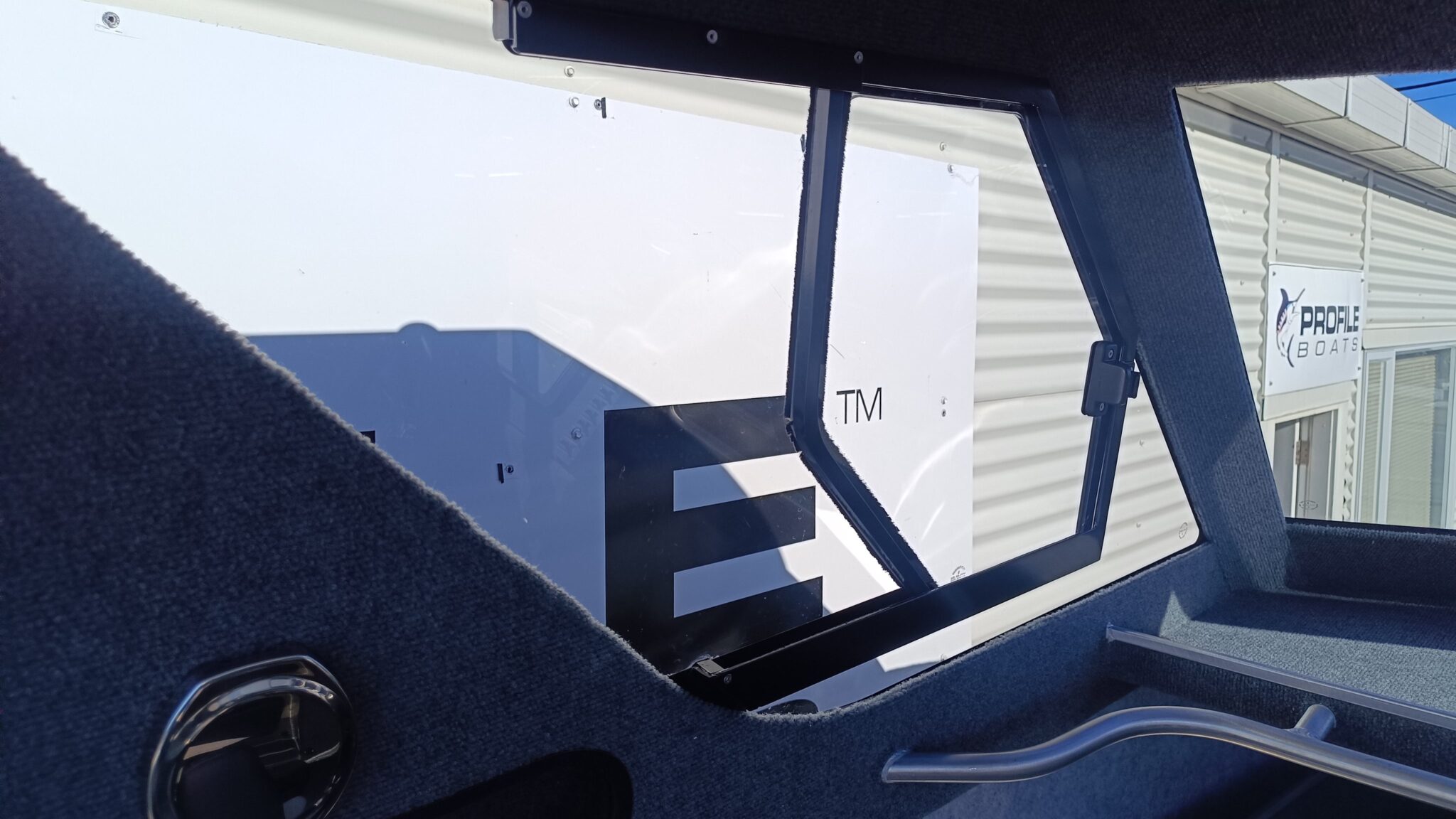 Profile Boats 585H Sport Mercury 150XL