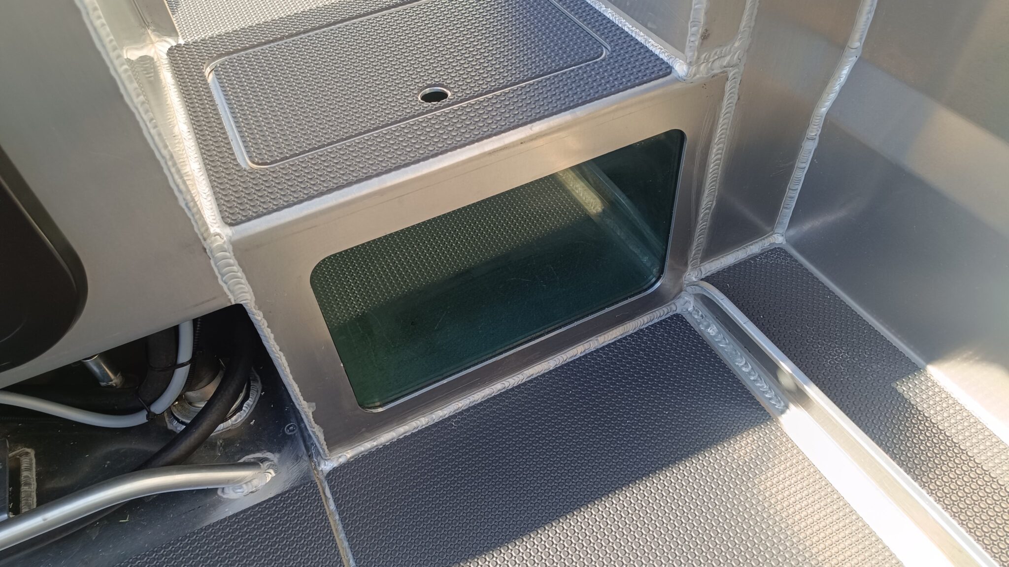 Profile Boats 585H Sport Mercury 150XL