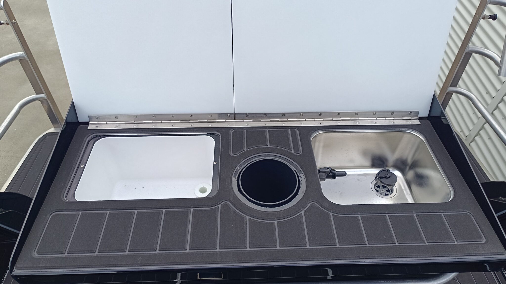 Profile Boats 785H Platinum Mercury 425 V10