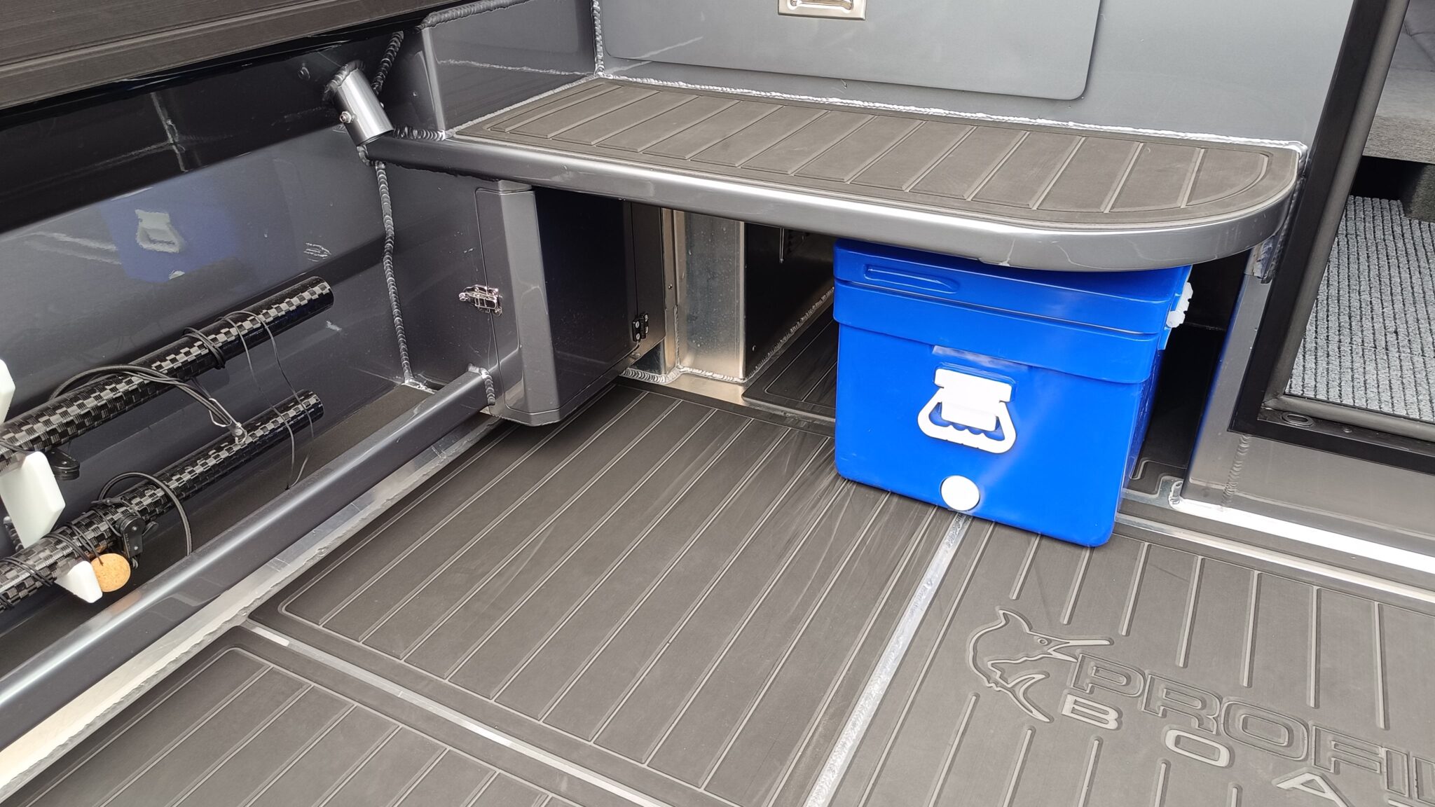 Profile Boats 785H Platinum Mercury 425 V10