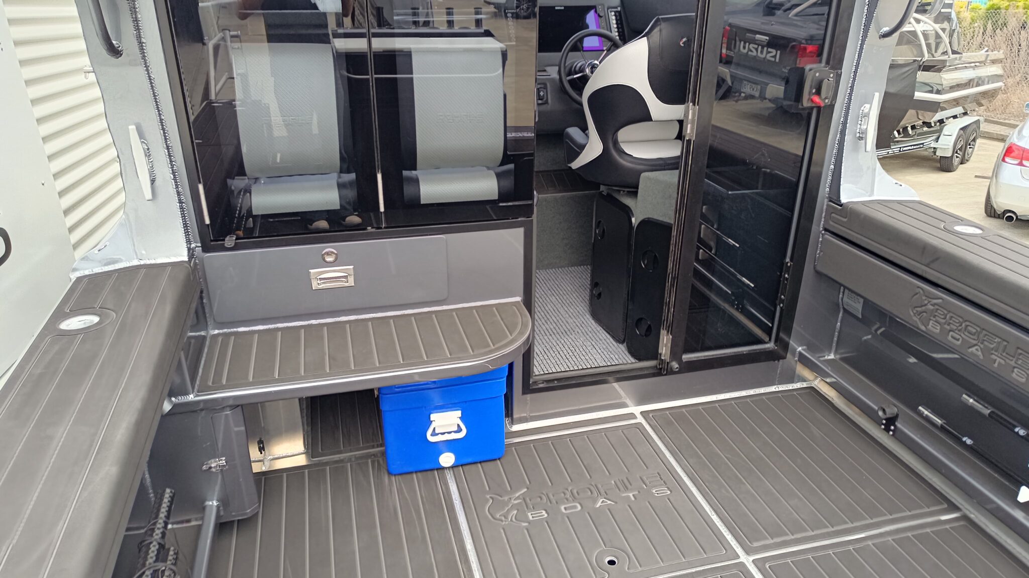 Profile Boats 785H Platinum Mercury 425 V10