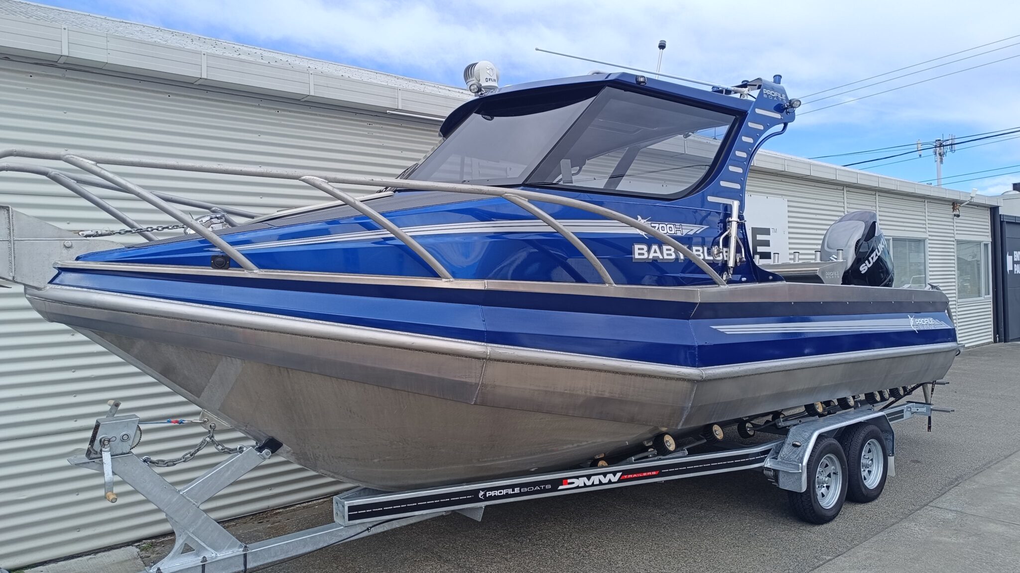 Profile Boats 700H (2015) Suzuki 325hp