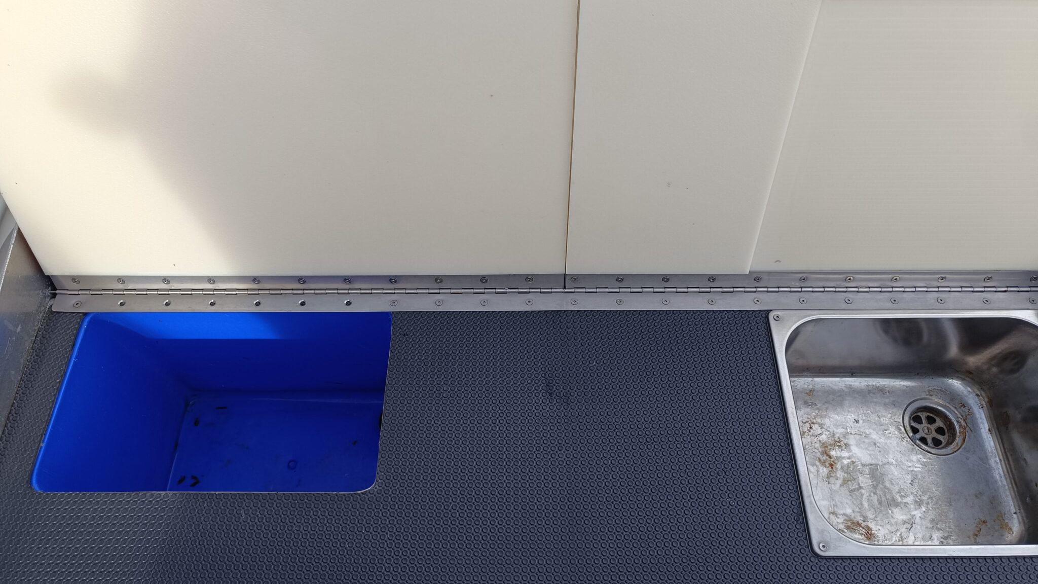 Profile Boats 700H (2015) Suzuki 325hp