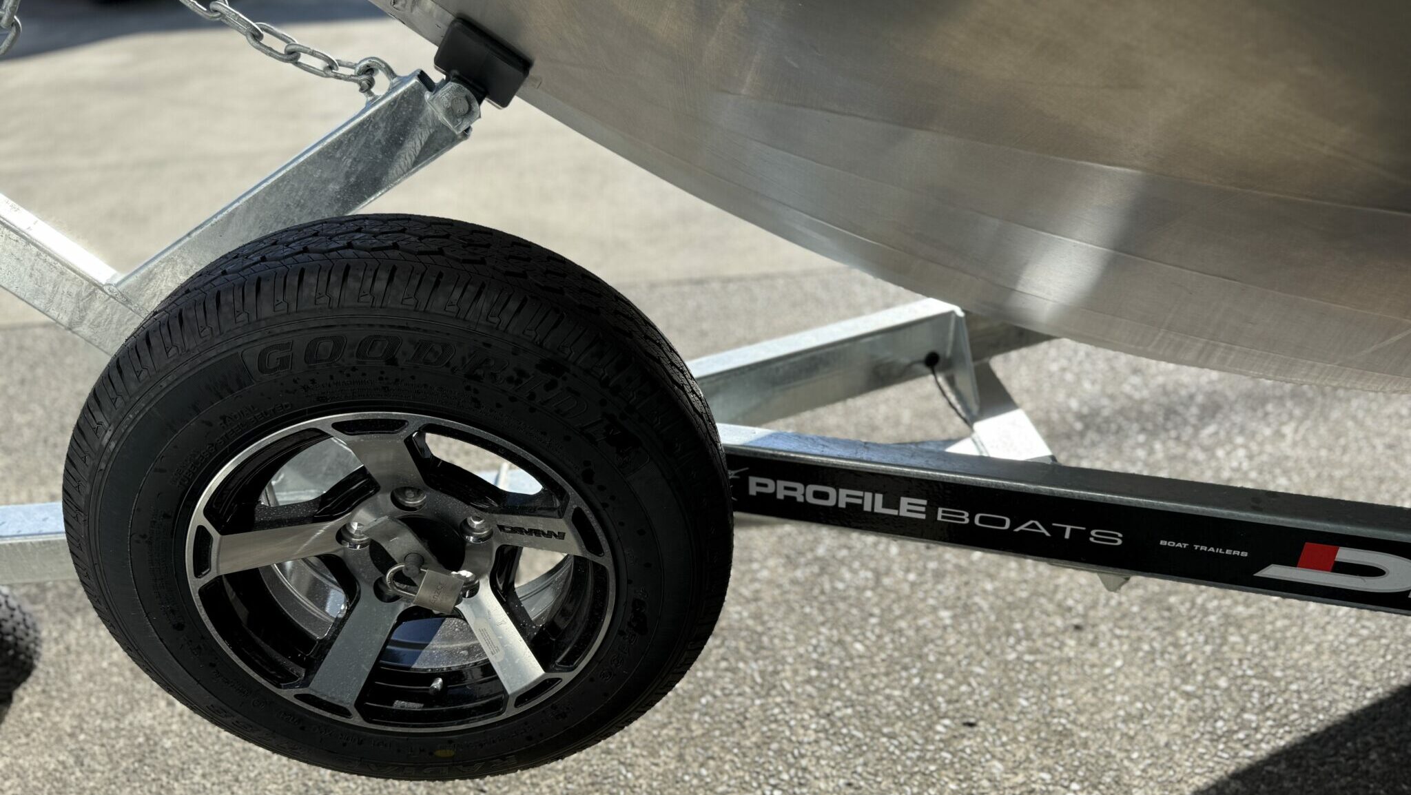 Profile Boats 600H Sport Yamaha F150