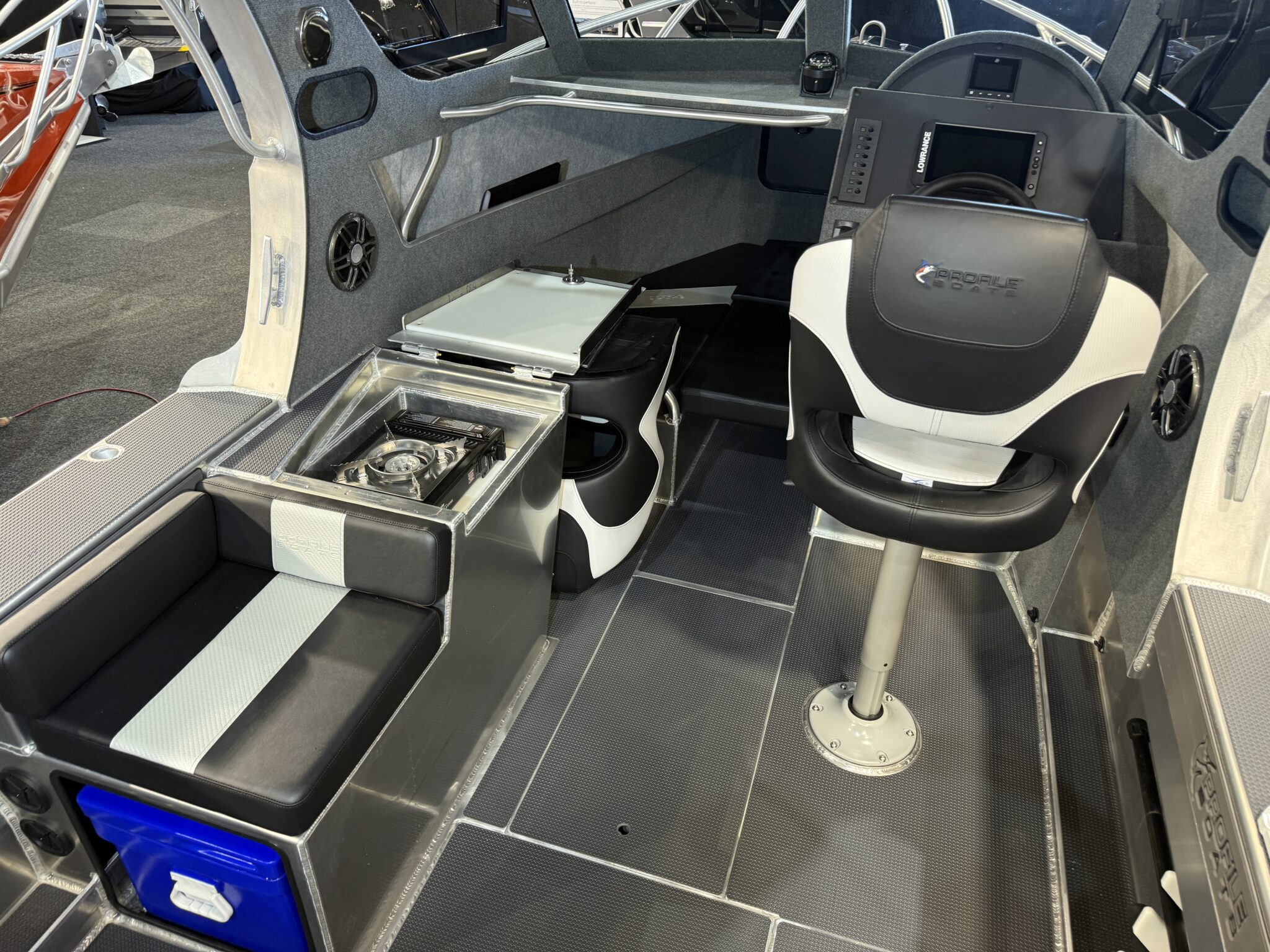 Profile Boats 600H Sport Mercury 150R PRO XS