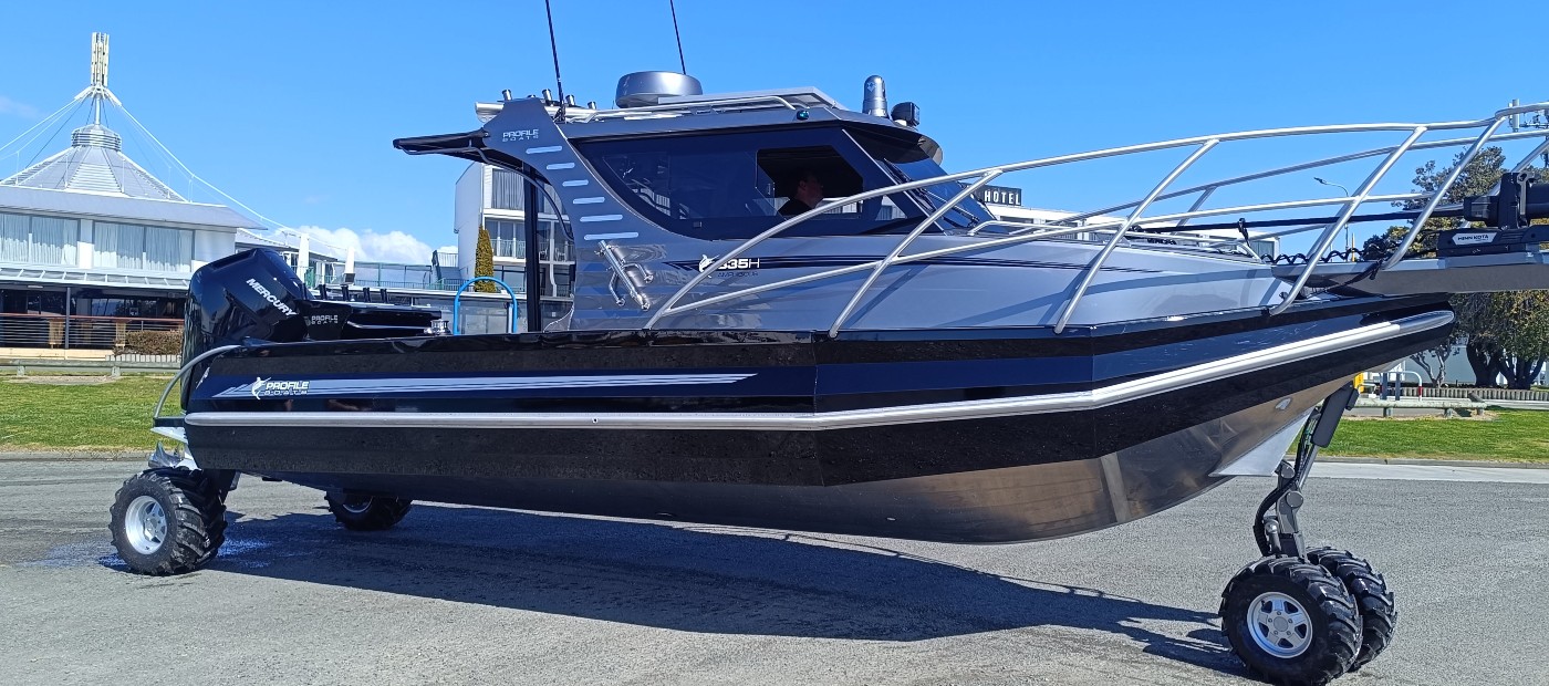 Profile Boats Amphibious